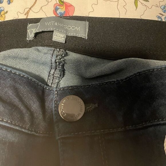 Wit & Wisdom Ab-solution Jeans 20w Dark Navy Ankle NWT - Picture 2 of 3